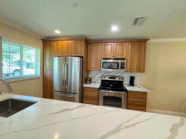 512 High Point Drive, Delray Beach, FL 33445