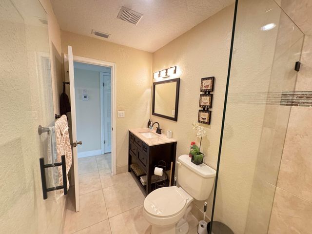 512 High Point Drive, Delray Beach, FL 33445