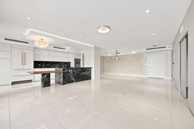 2000 Island Boulevard 2905, Aventura, FL 33160