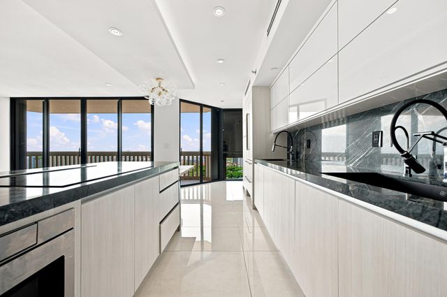 2000 Island Boulevard 2905, Aventura, FL 33160
