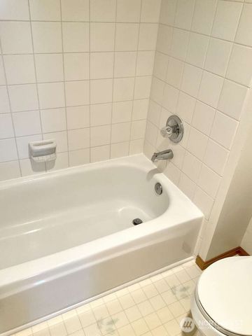 5634 167th Place SE, Bellevue, WA 98006