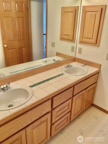 5634 167th Place SE, Bellevue, WA 98006