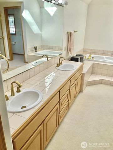 5634 167th Place SE, Bellevue, WA 98006