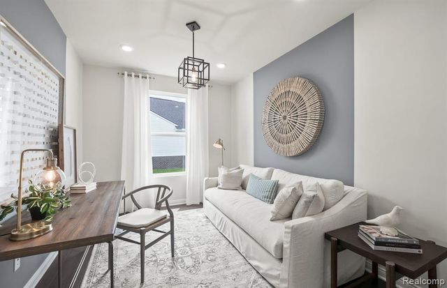 2055 Marigold Way, Milford, MI 48381