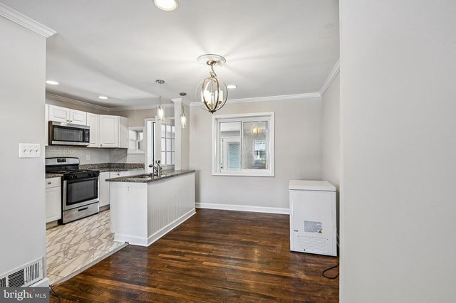 8022 WALLACE, Baltimore, MD 21222