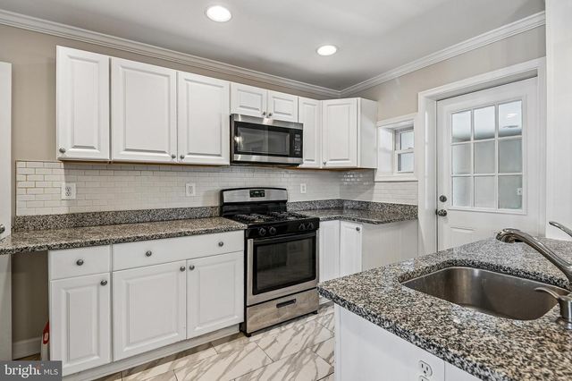 8022 WALLACE, Baltimore, MD 21222