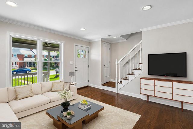 8022 WALLACE, Baltimore, MD 21222