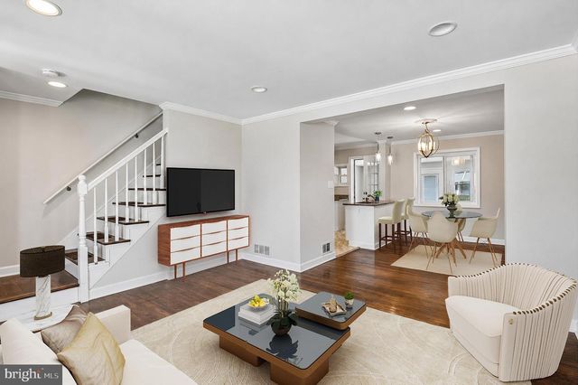 8022 WALLACE, Baltimore, MD 21222