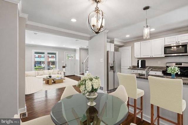8022 WALLACE, Baltimore, MD 21222