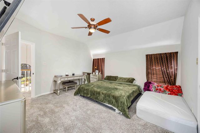 414 Welford Lane, Highlands, TX 77562