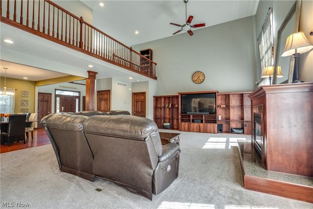8493 Deacon Avenue NW, North Canton, OH 44720