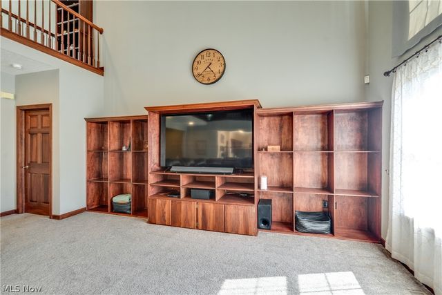8493 Deacon Avenue NW, North Canton, OH 44720