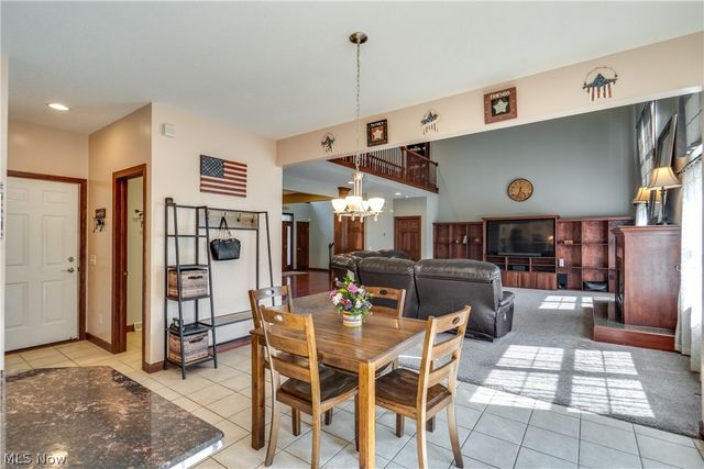 8493 Deacon Avenue NW, North Canton, OH 44720