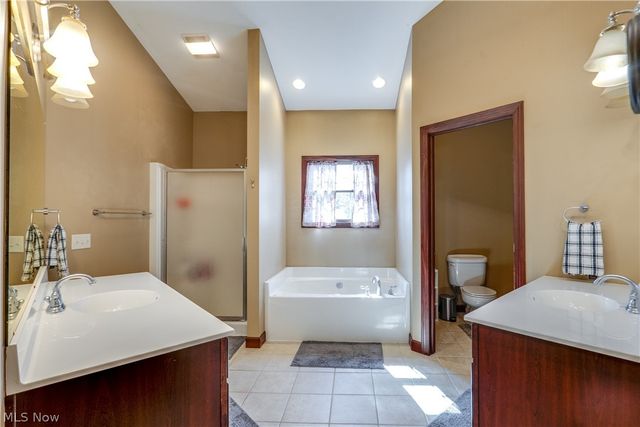 8493 Deacon Avenue NW, North Canton, OH 44720