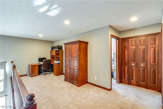 8493 Deacon Avenue NW, North Canton, OH 44720
