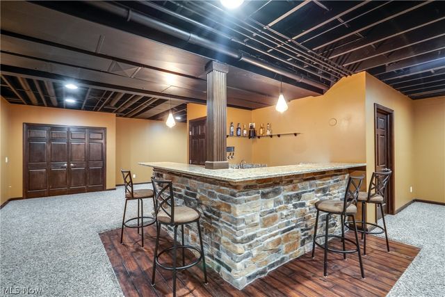 8493 Deacon Avenue NW, North Canton, OH 44720