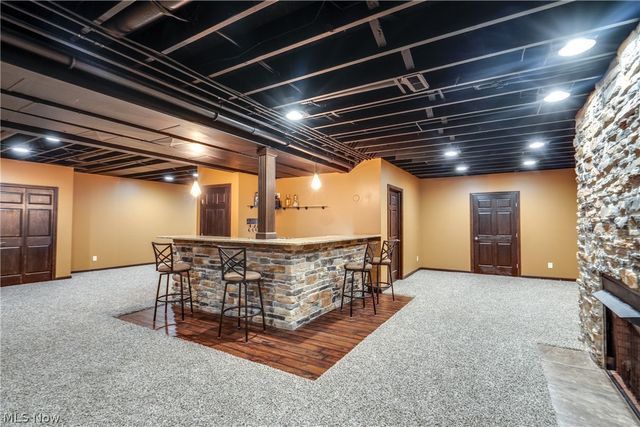 8493 Deacon Avenue NW, North Canton, OH 44720
