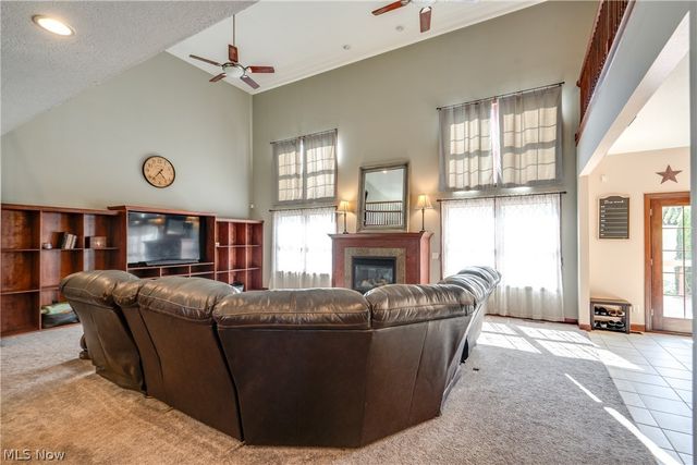 8493 Deacon Avenue NW, North Canton, OH 44720