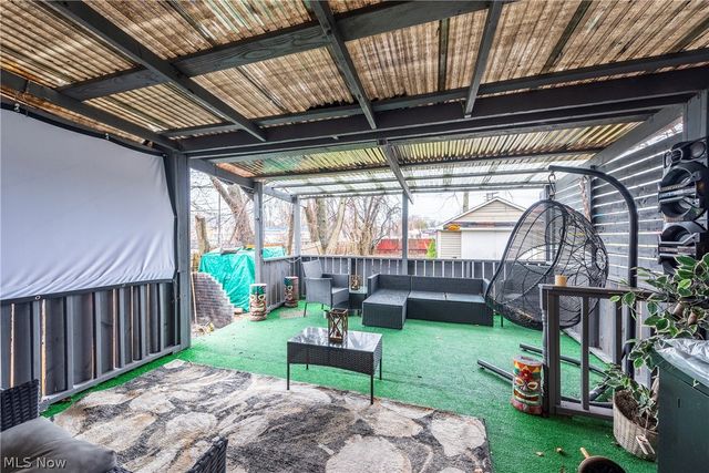 15301 Daniel Avenue, Cleveland, OH 44110