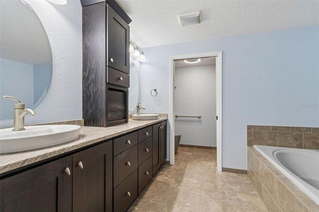 487 PINELLAS BAYWAY S 207, St Petersburg, FL 33715