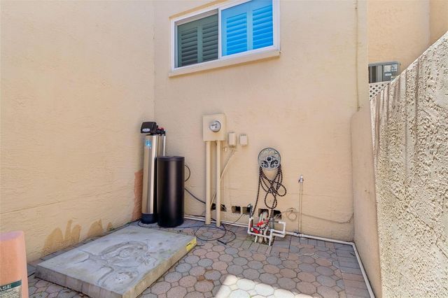 487 PINELLAS BAYWAY S 207, St Petersburg, FL 33715