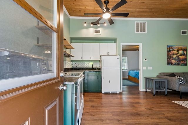487 PINELLAS BAYWAY S 207, St Petersburg, FL 33715