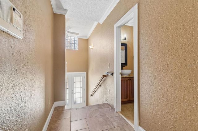 487 PINELLAS BAYWAY S 207, St Petersburg, FL 33715