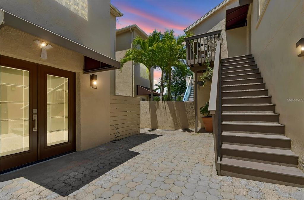 487 PINELLAS BAYWAY S 207, St Petersburg, FL 33715