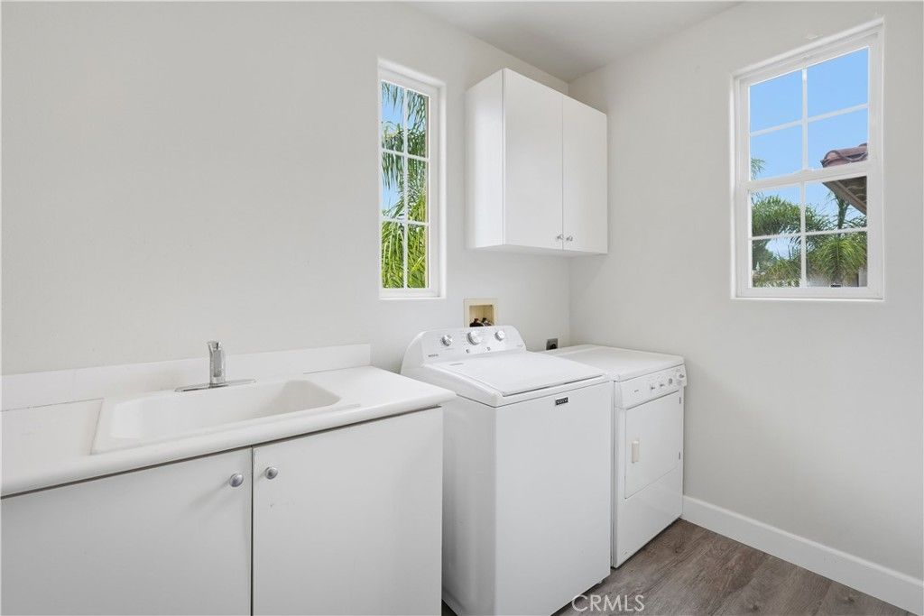 Image 49 of property listing at 26911 Beverly Glen Court, Valencia, CA 91355