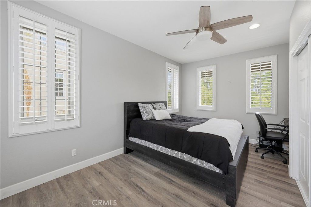 Image 53 of property listing at 26911 Beverly Glen Court, Valencia, CA 91355
