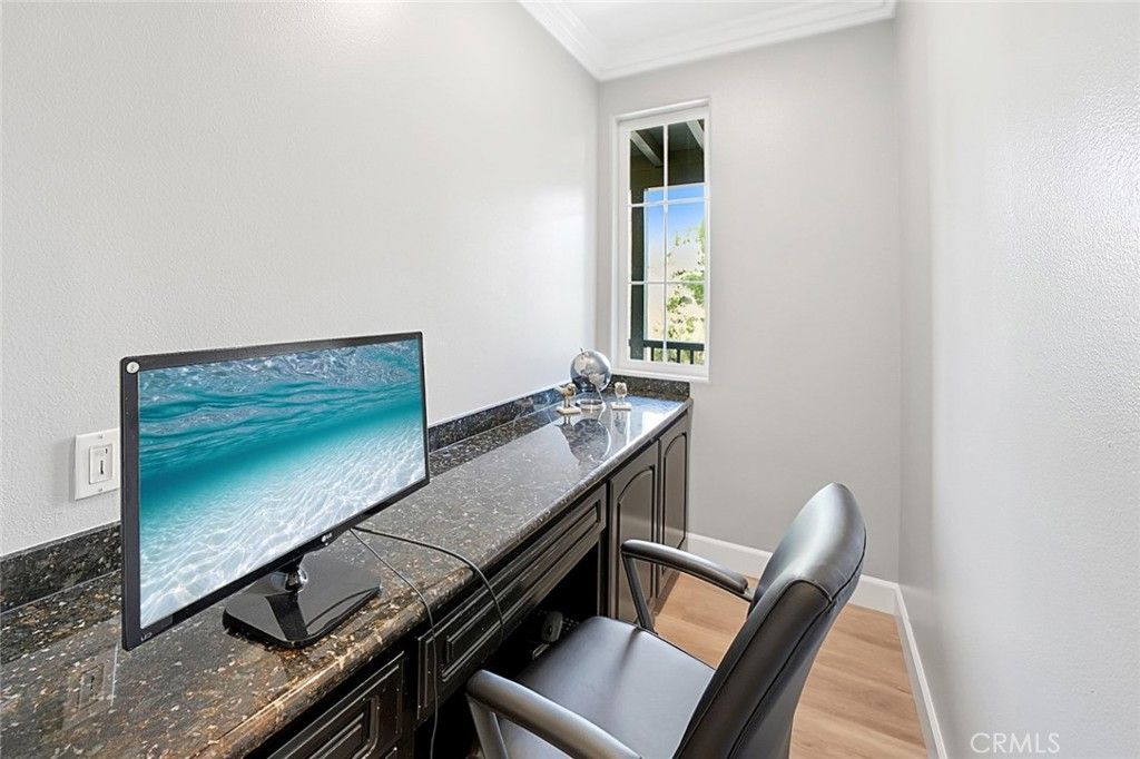 Image 55 of property listing at 26911 Beverly Glen Court, Valencia, CA 91355