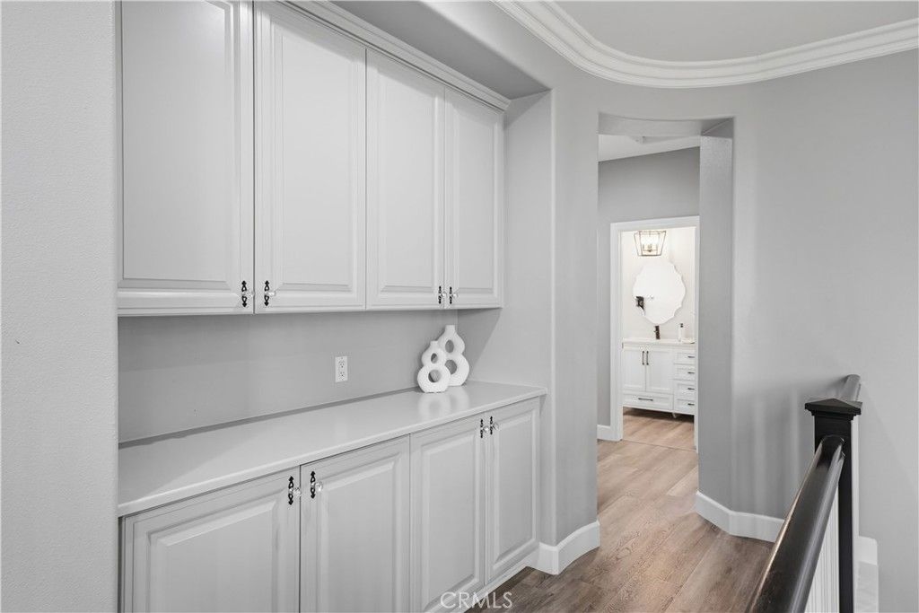 Image 56 of property listing at 26911 Beverly Glen Court, Valencia, CA 91355
