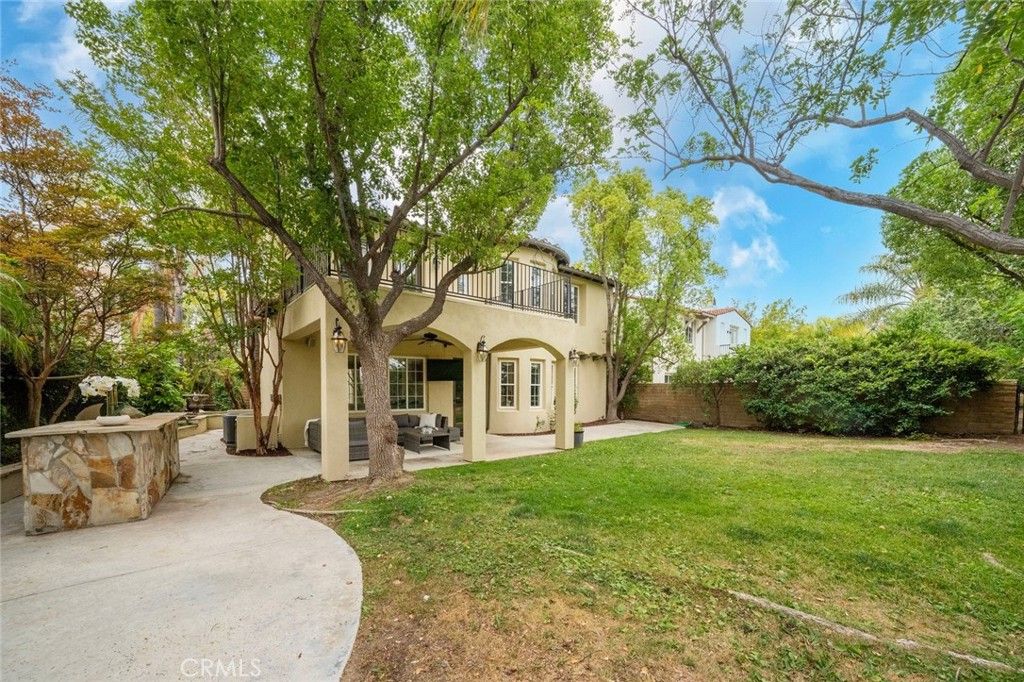 Image 58 of property listing at 26911 Beverly Glen Court, Valencia, CA 91355