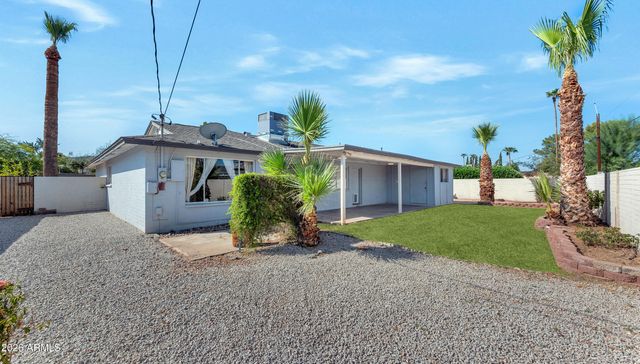 3904 E SAHUARO Drive, Phoenix, AZ 85028