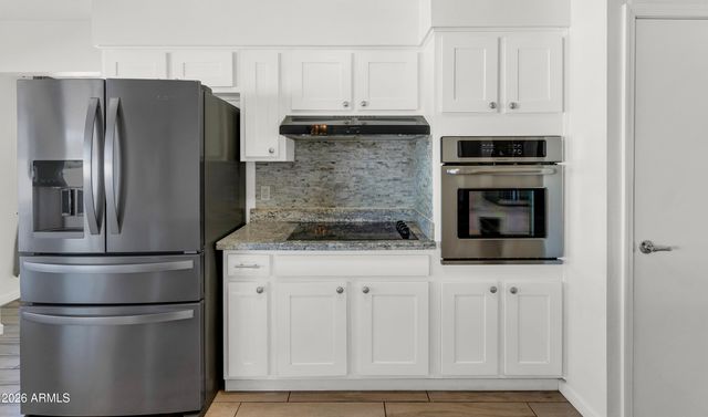 3904 E SAHUARO Drive, Phoenix, AZ 85028