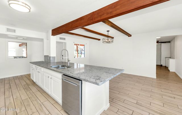 3904 E SAHUARO Drive, Phoenix, AZ 85028
