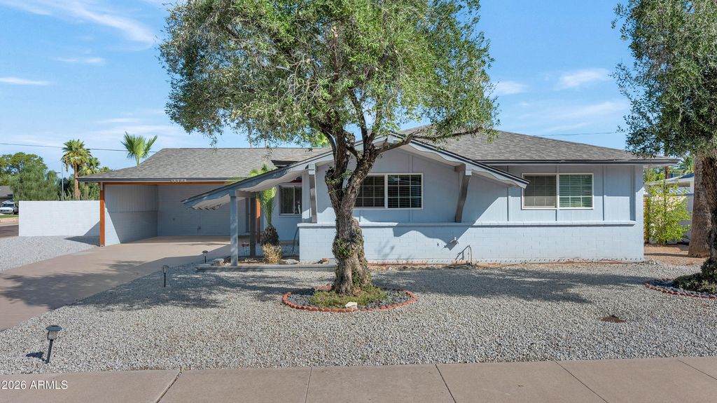 3904 E SAHUARO Drive, Phoenix, AZ 85028