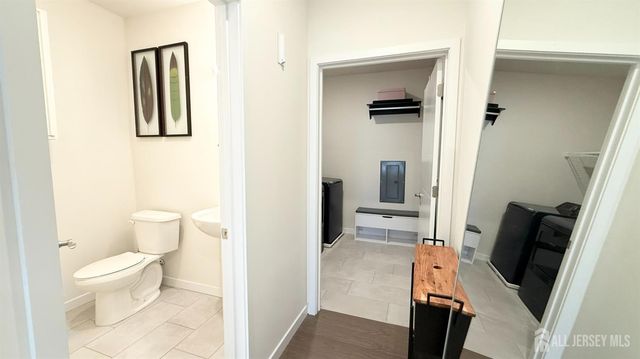 542 Lorhan Drive, Piscataway, NJ 08854