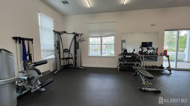 542 Lorhan Drive, Piscataway, NJ 08854