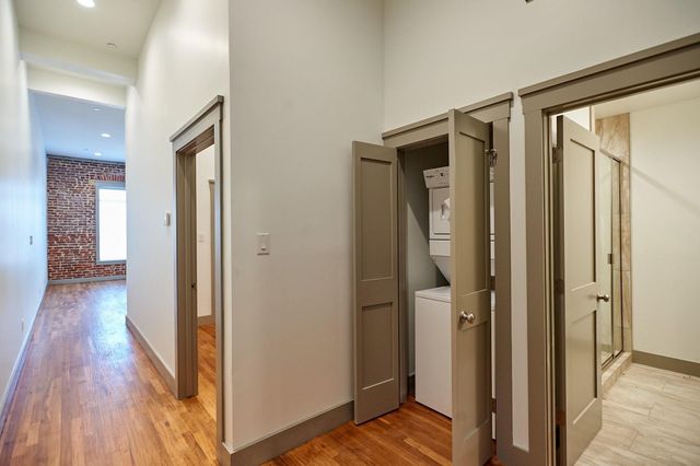 200 W Brown Street 203, Ennis, TX 75119