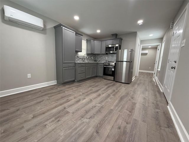 1146 Majestic Street A, Houston, TX 77020