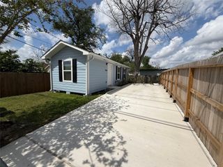 1146 Majestic Street A, Houston, TX 77020