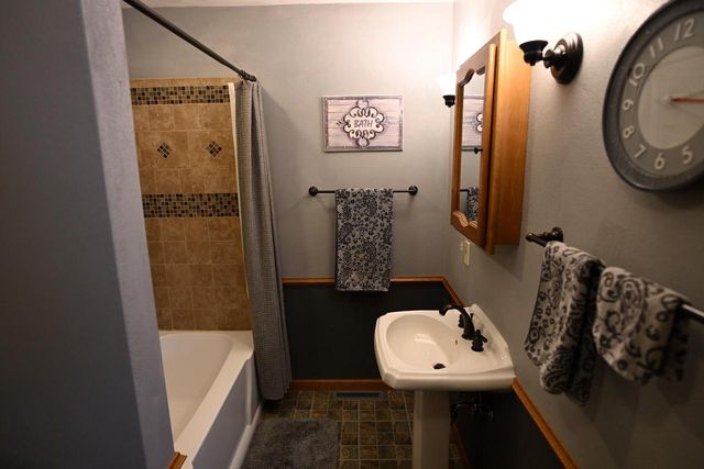 11365 US Highway 14 N, Brooklyn, WI 53521