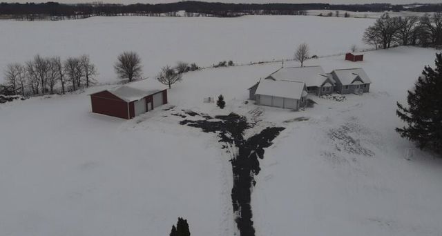 11365 US Highway 14 N, Brooklyn, WI 53521