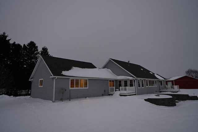 11365 US Highway 14 N, Brooklyn, WI 53521