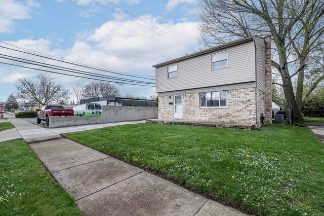 27025 Alger Street, Madison Heights, MI 48071