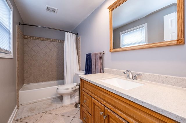 27025 Alger Street, Madison Heights, MI 48071