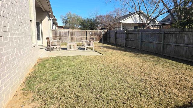 1530 Poteete Drive, Conway, AR 72034