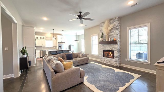 1530 Poteete Drive, Conway, AR 72034