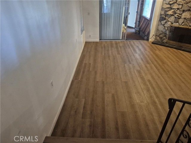 12621 S Hoover, Los Angeles, CA 90044